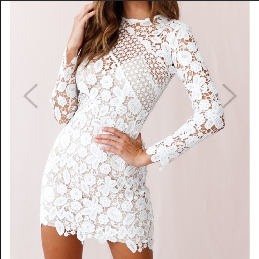 Selfie Leslie white lace/crochet dress